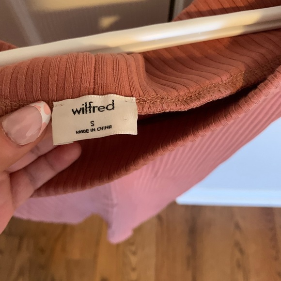 Wilfred off the shoulder top - size small - Picture 4 of 4